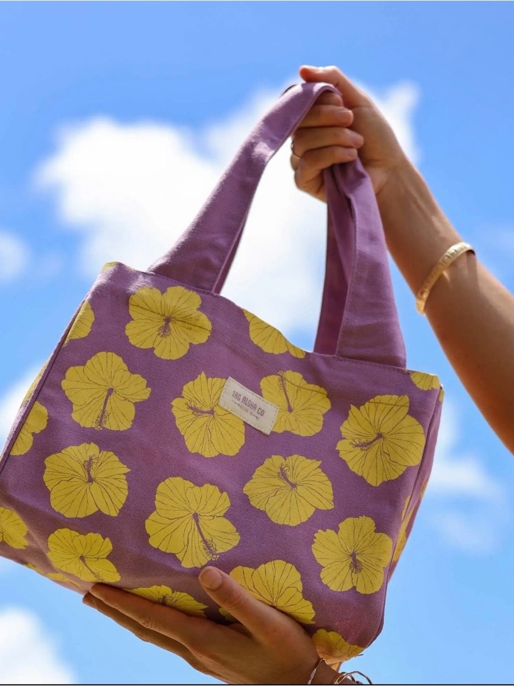 Tag Aloha Company Hibiscus Canvas Tote Bag in Lavender and Yellow NWT